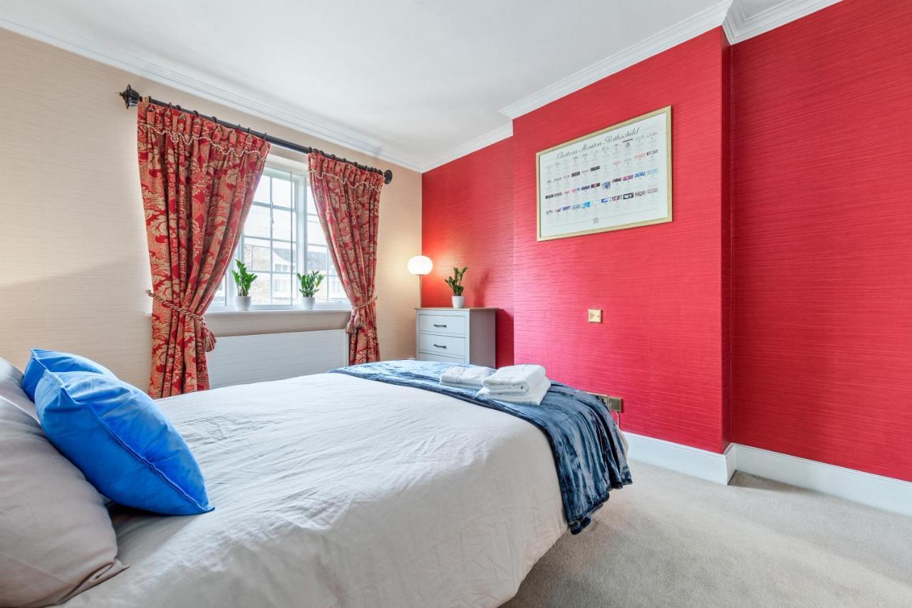 The Mayfair Large Snug London Exterior photo