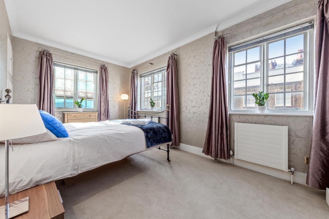The Mayfair Large Snug London Exterior photo